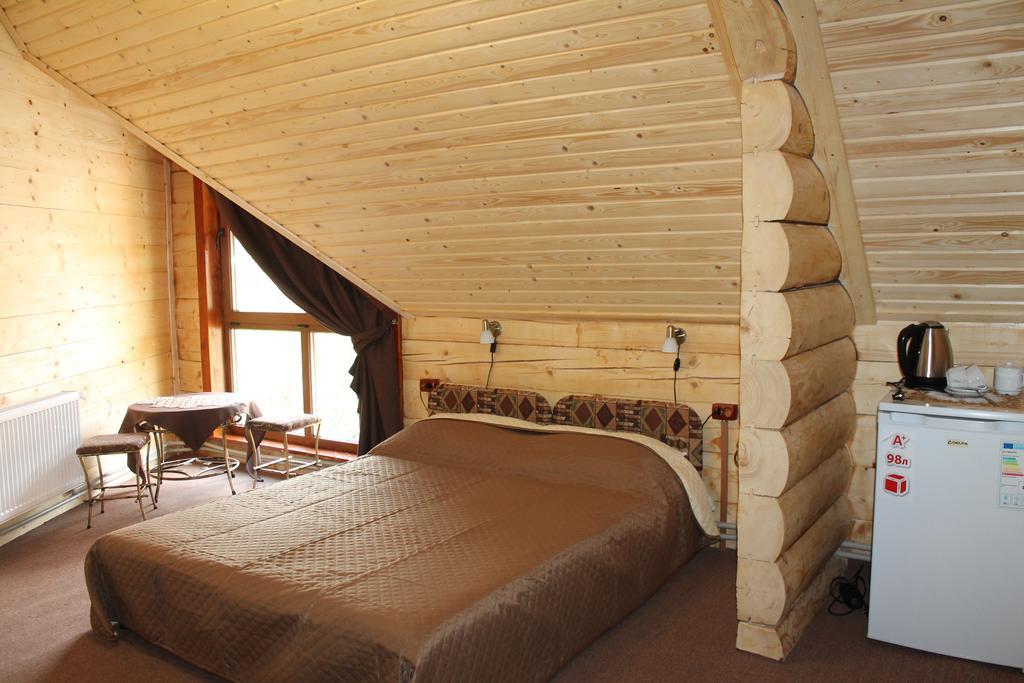 Asher Tatariv Habitación foto
