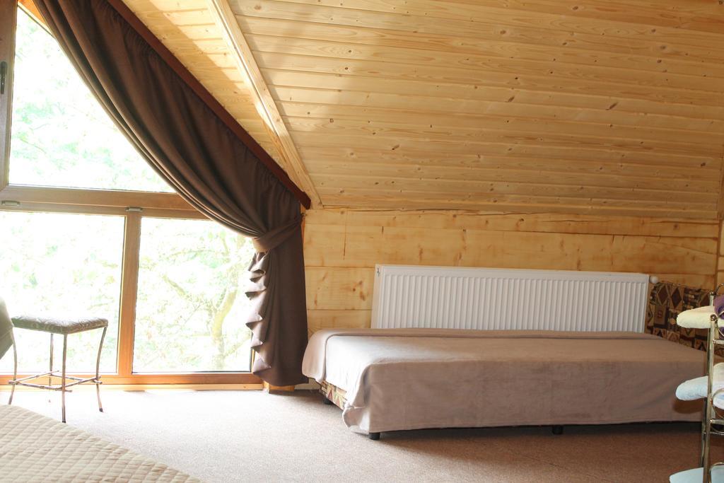 Asher Tatariv Habitación foto
